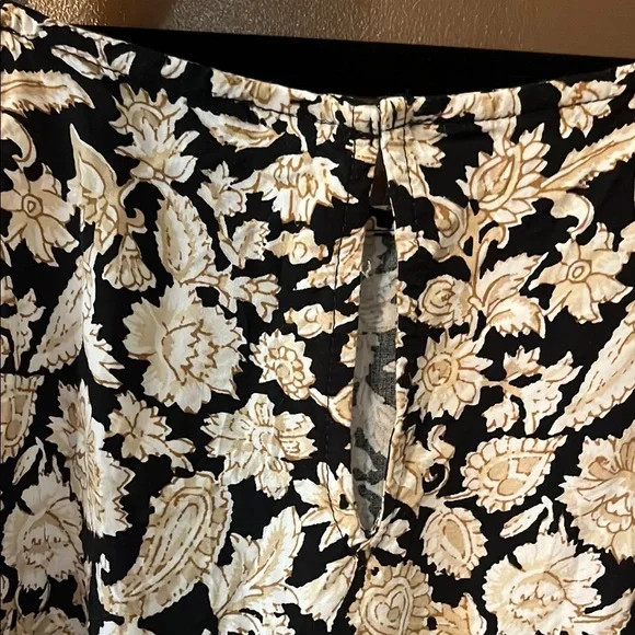 Floral High Neck Halter Sleeveless Top - Picture 5 of 5